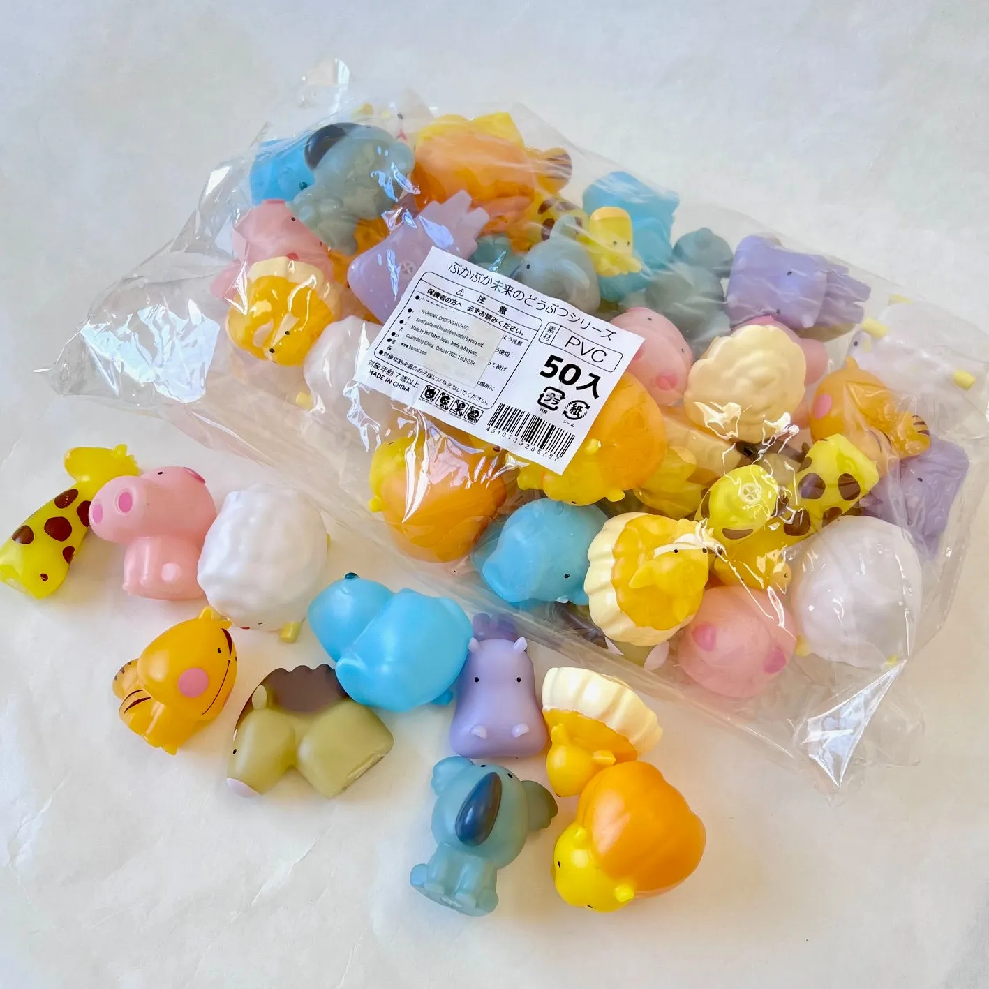 72002 ZOO ANIMAL FIGURINES-50