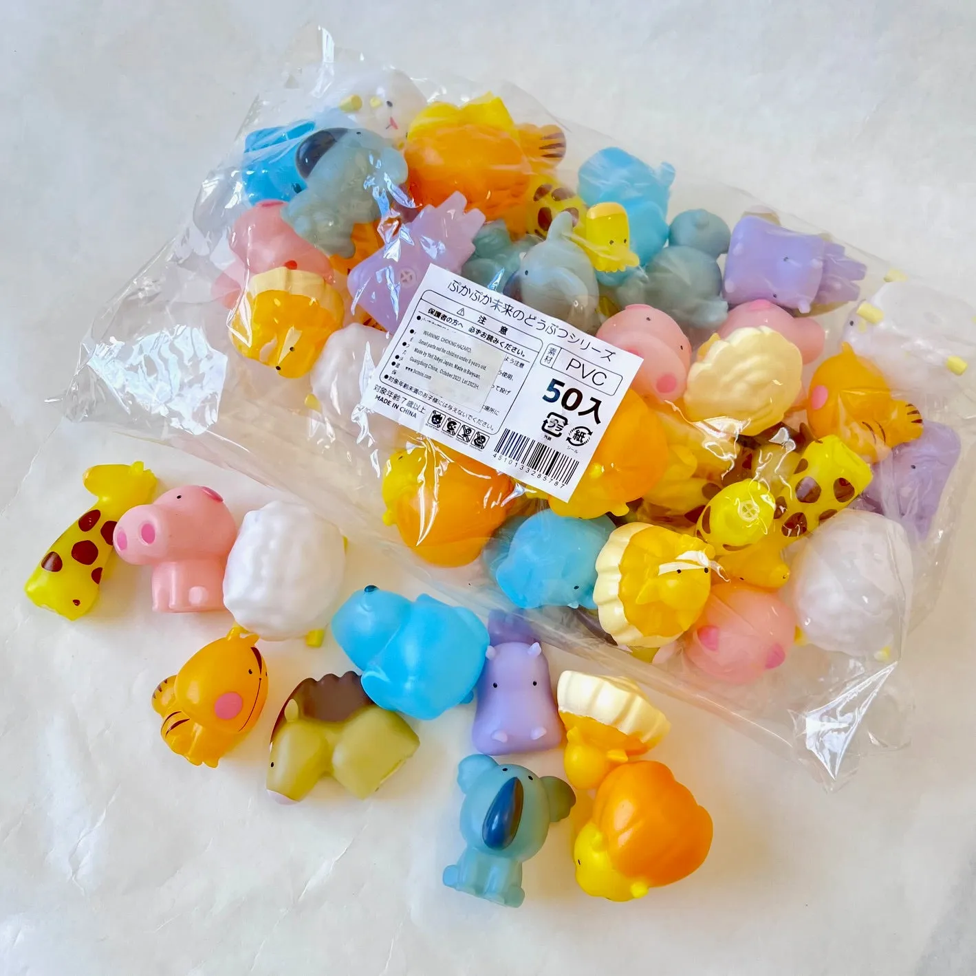 72002 ZOO ANIMAL FIGURINES-50