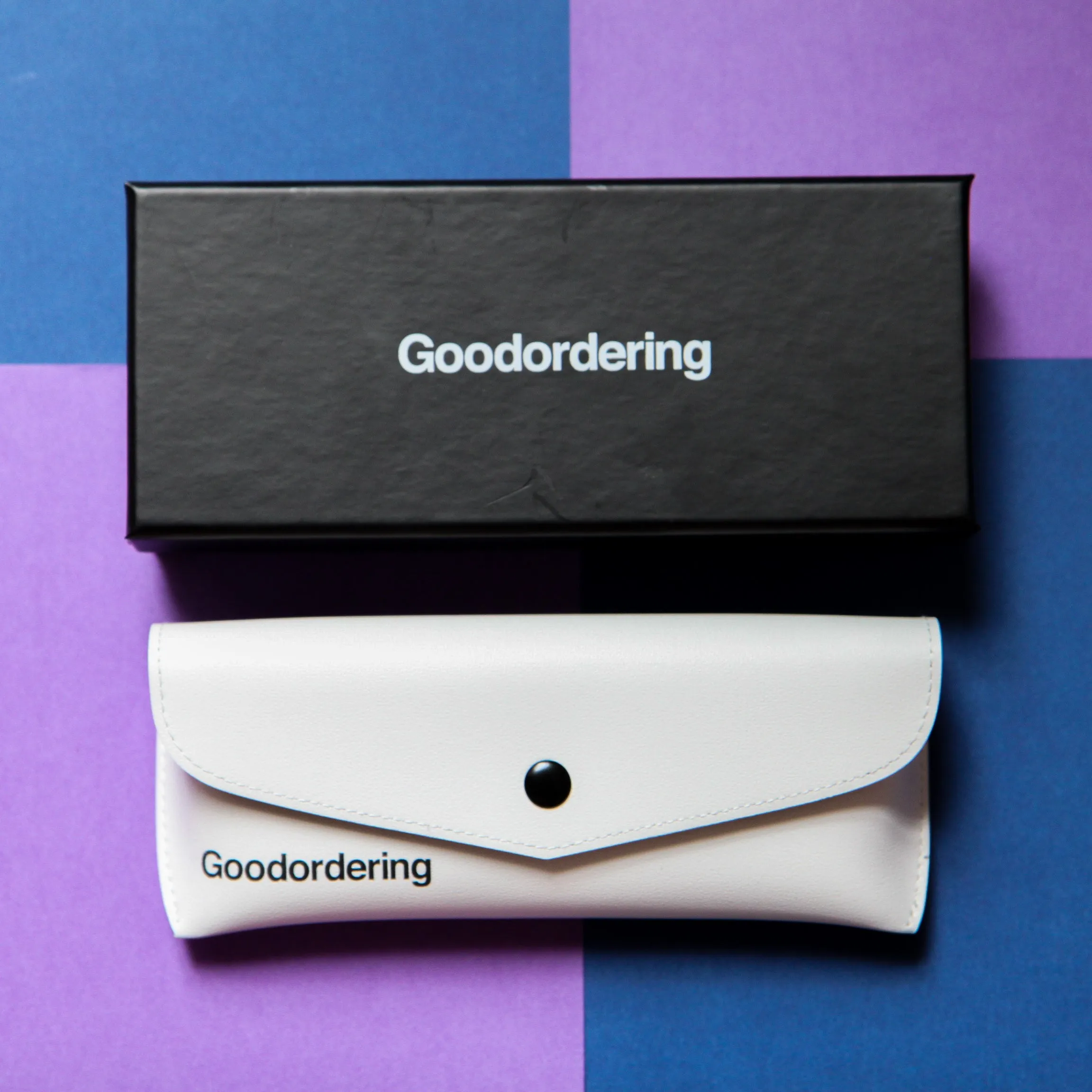 Black Magnetic glasses & sunglasses in one  1.5 readers Goodordering