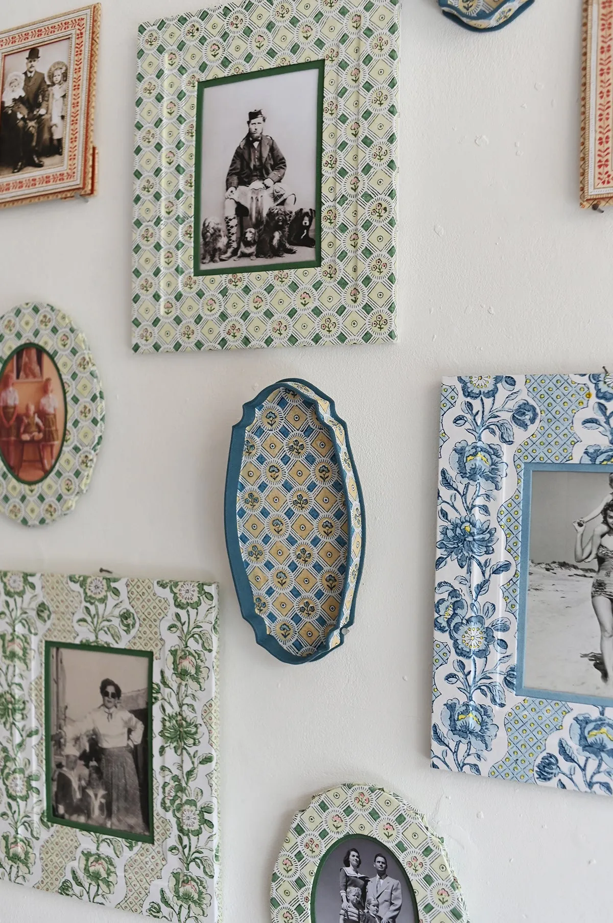 Wall Picture Frame Spring Bloom Blue