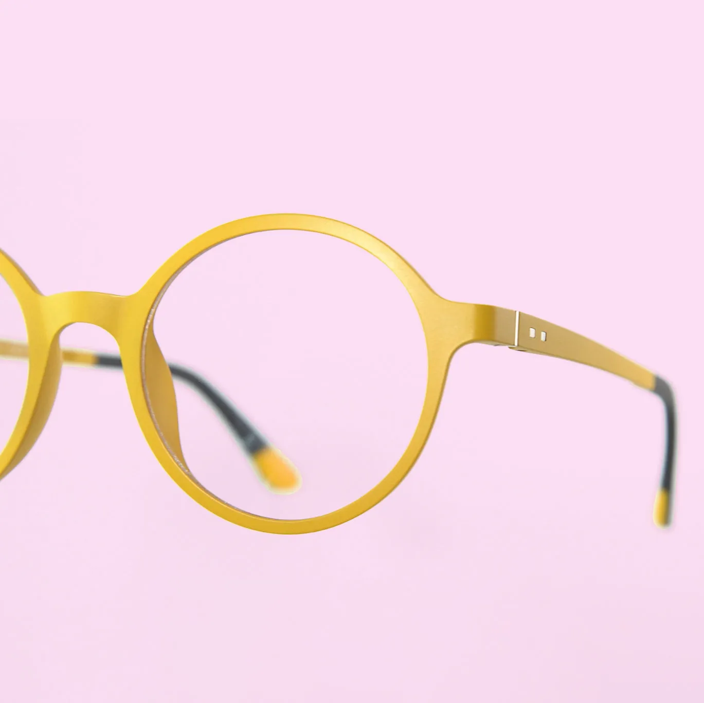 Yellow magnetic glasses and sunglasses  1.5 readers Goodordering